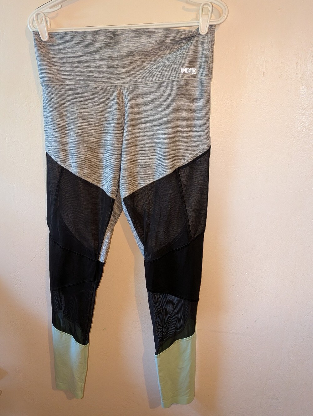 PINK Victoria's Secret Gray Bonded Leggings with Black Tag